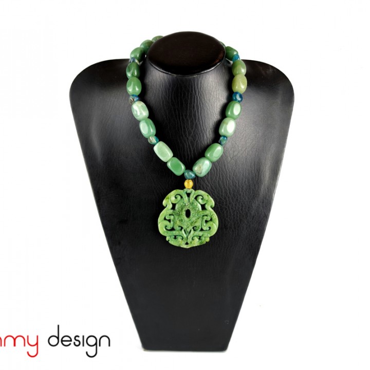 Necklace designed with marble pendant and agate